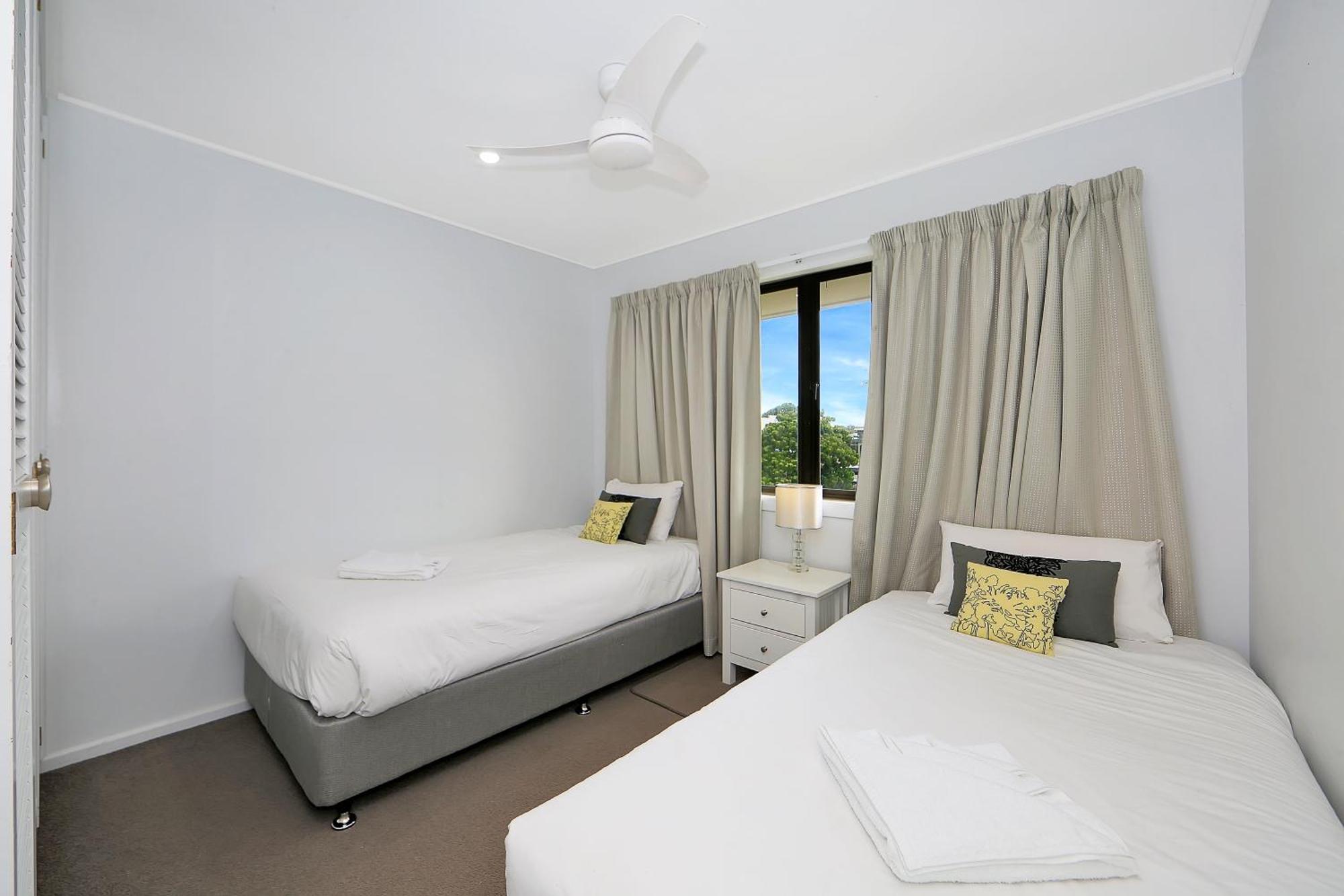 Nautilus Beachside Apartments Баргара Стая снимка