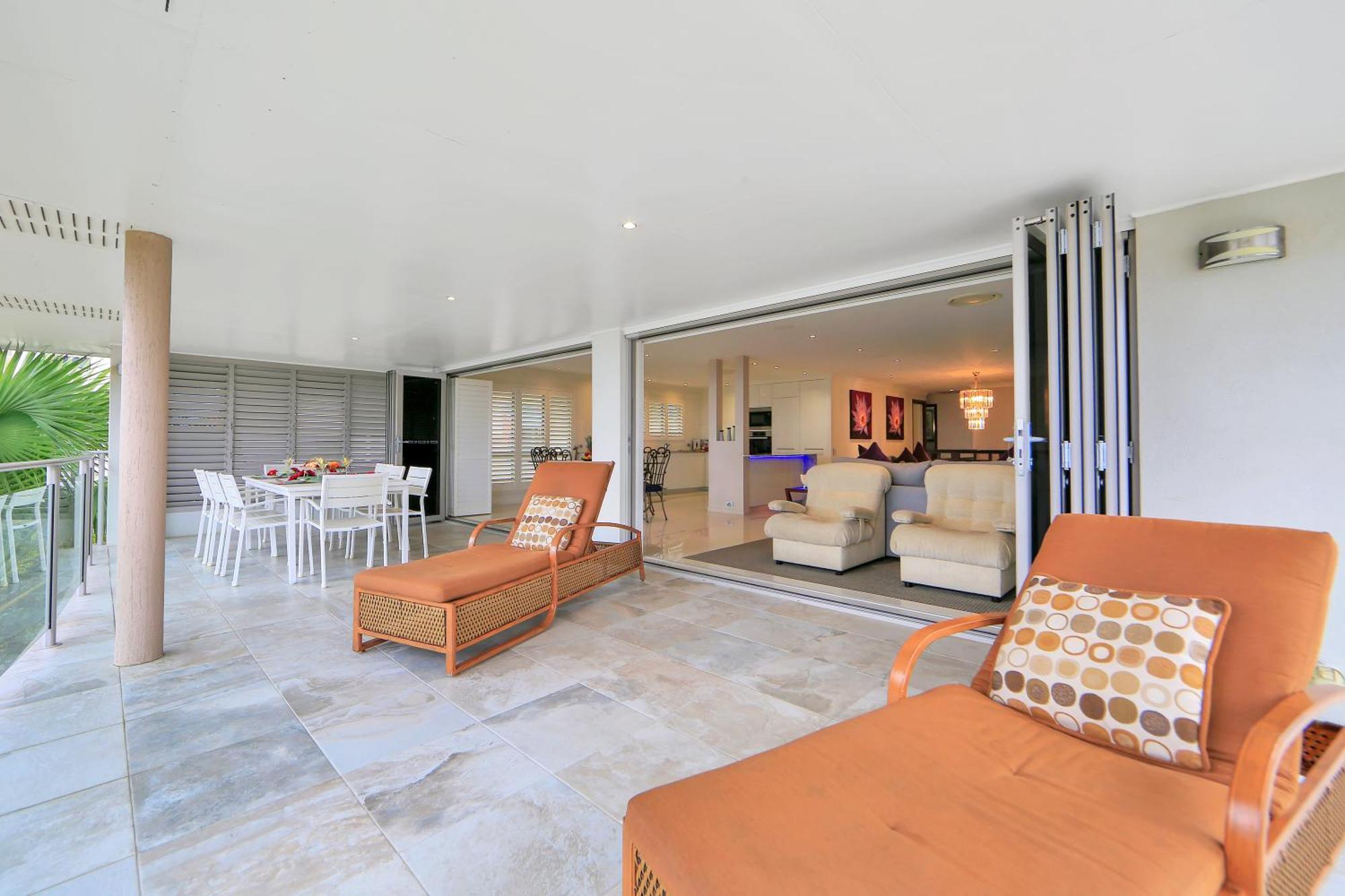 Nautilus Beachside Apartments Баргара Стая снимка